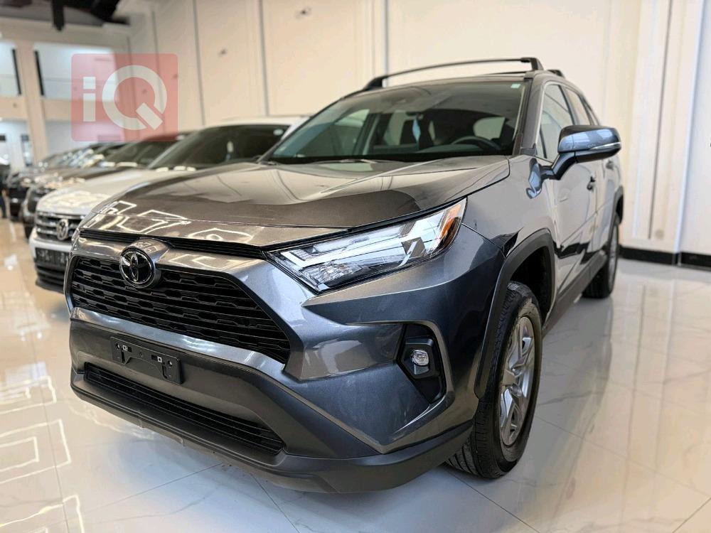 تۆیۆتا ڕاڤ 4